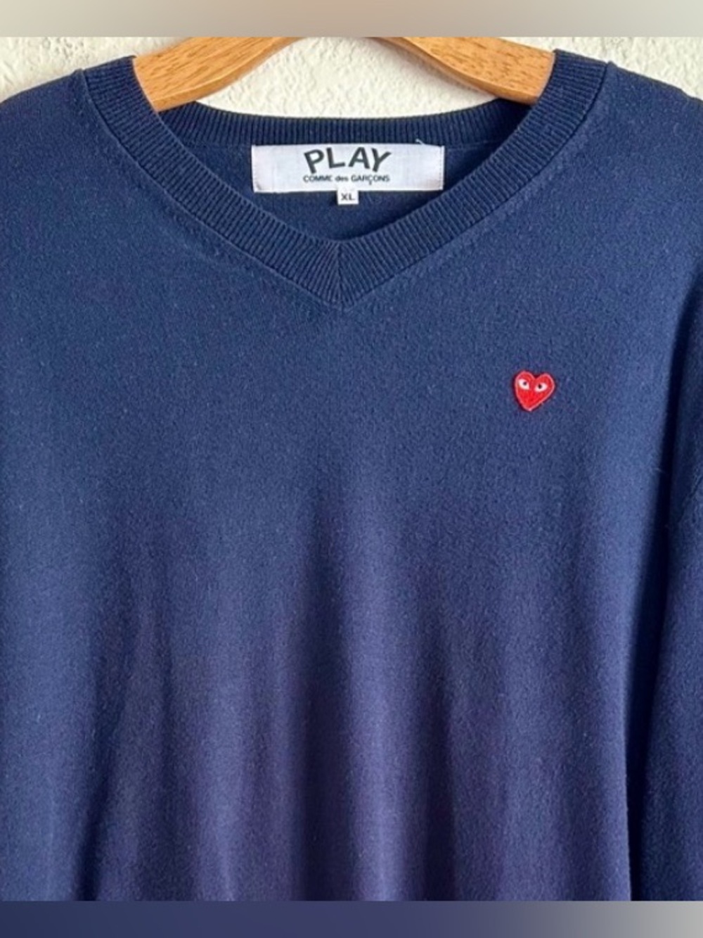 PLAY Comme des Garcons Sweater V Neck Embroidered Heart Logo Men’s XL Designer